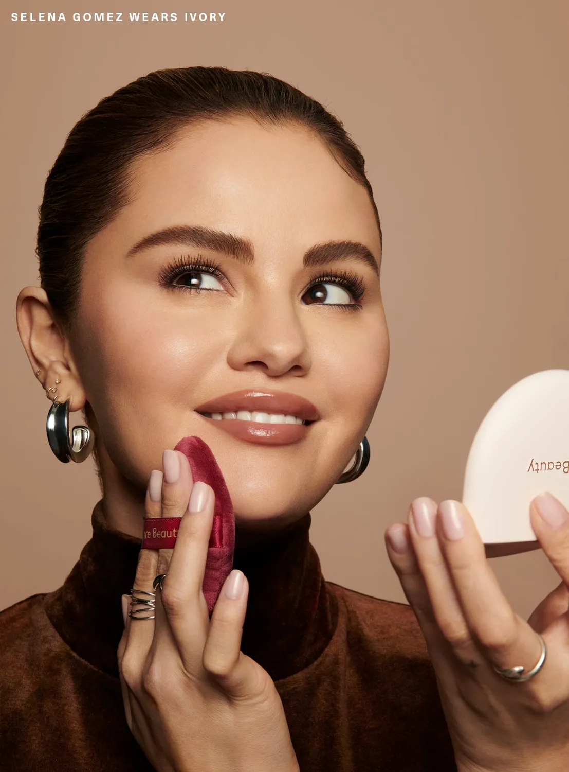 Rare Beauty Soft Touch Powder Puff houppette velours