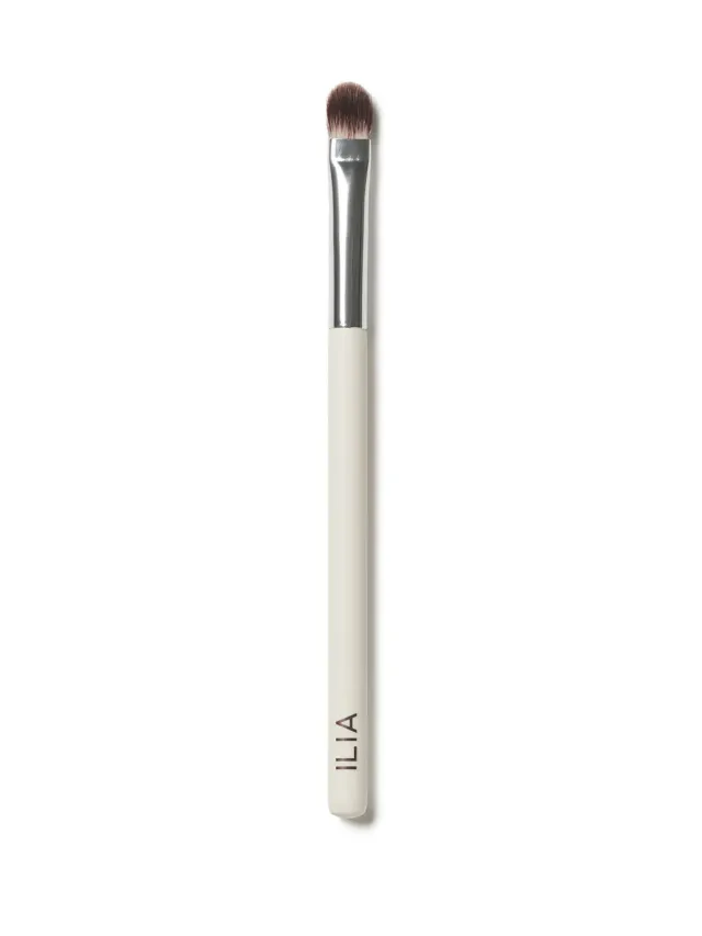 Ilia Shadow Brush pinceau fard paupières vegan