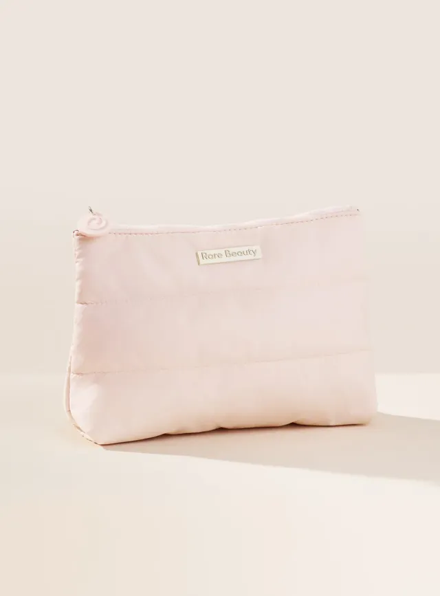Rare Beauty Puffy trousse maquillage matelassée souple