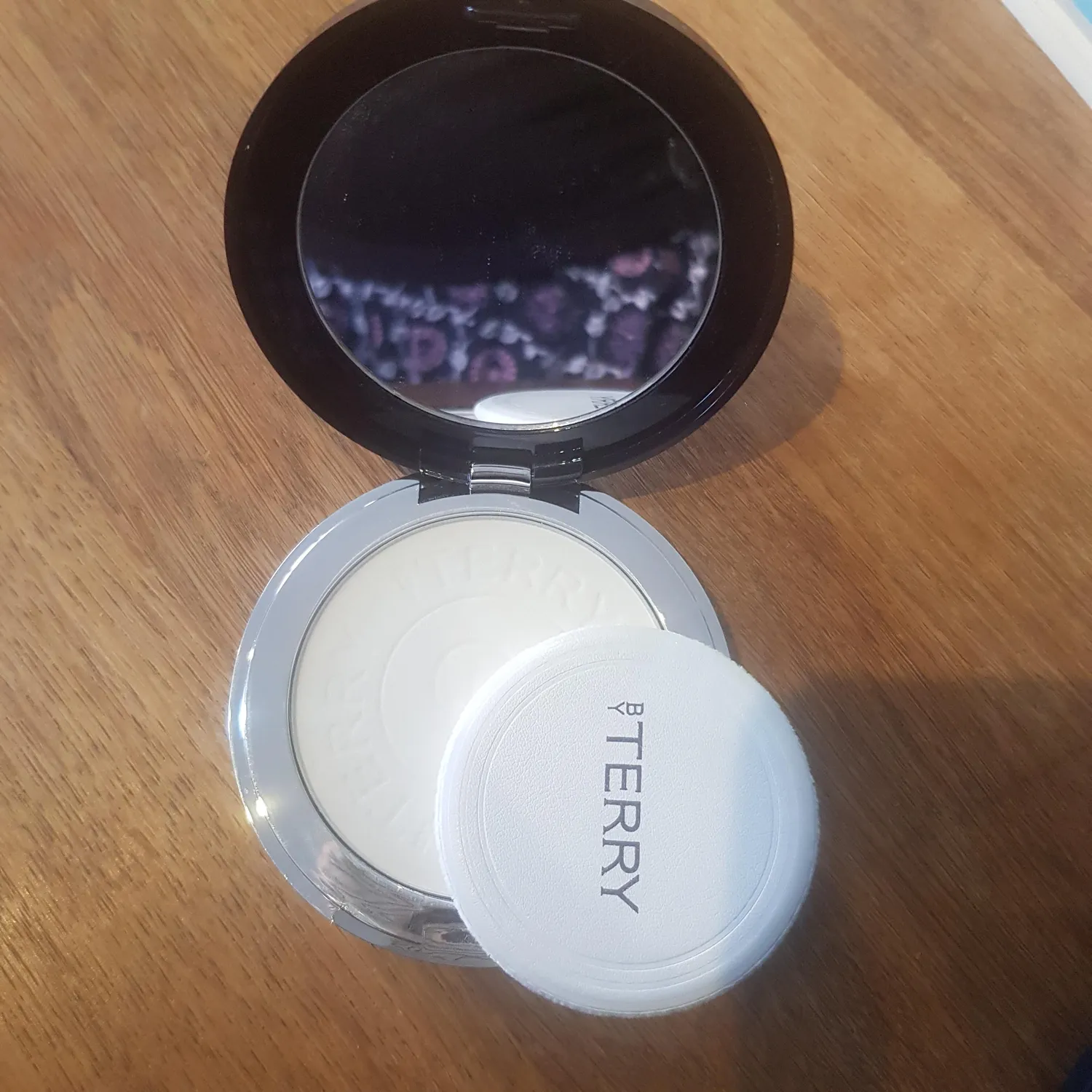 By Terry Hyaluronic Pressed Hydra-Powder poudre translucide matifiante