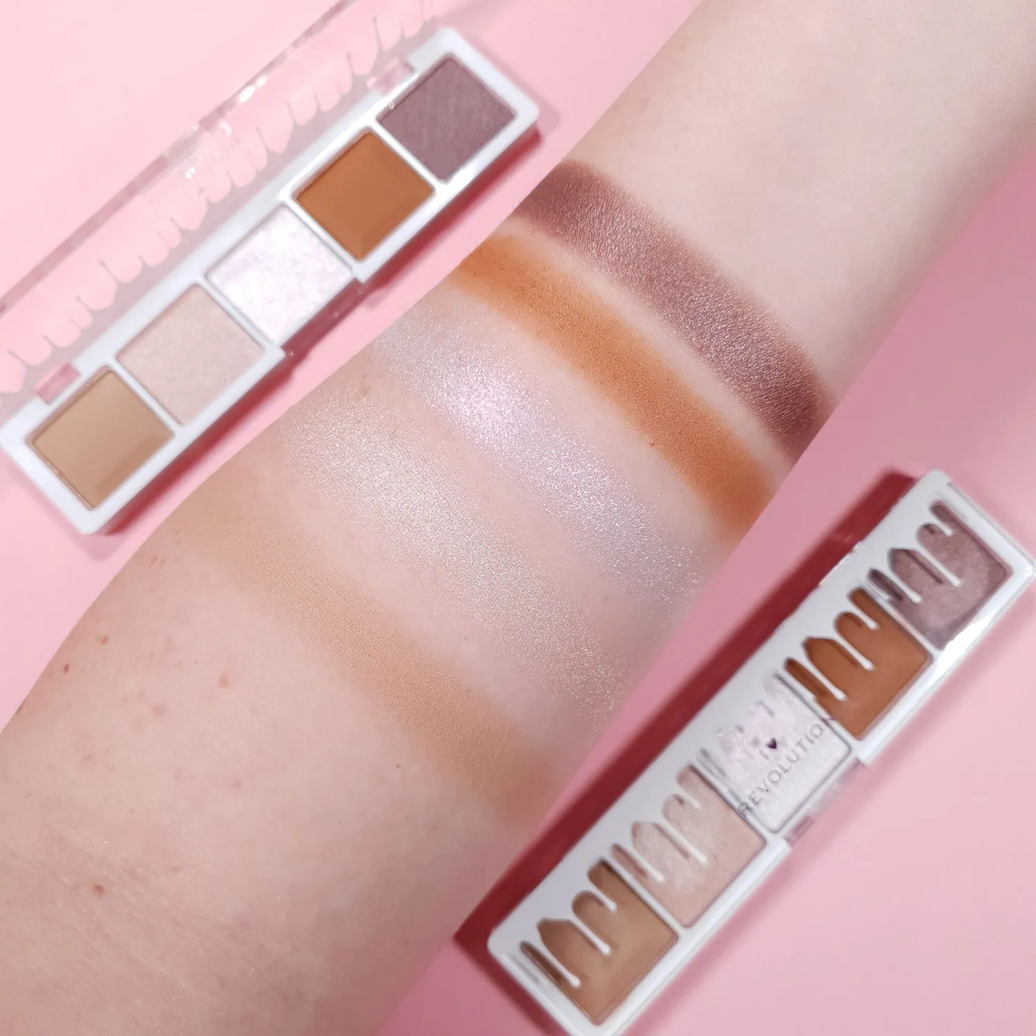 I Heart Revolution Mini Chocolate White Vanilla palette yeux