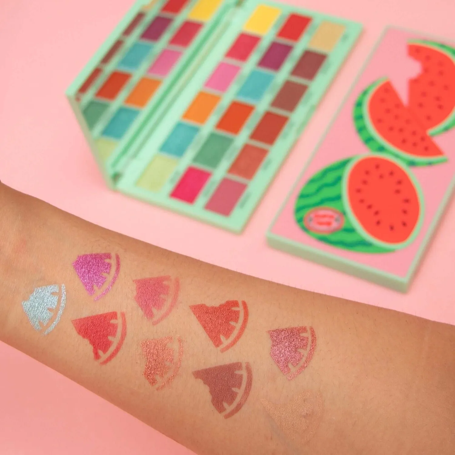I Heart Revolution Tasty Watermelon palette fards pastèque