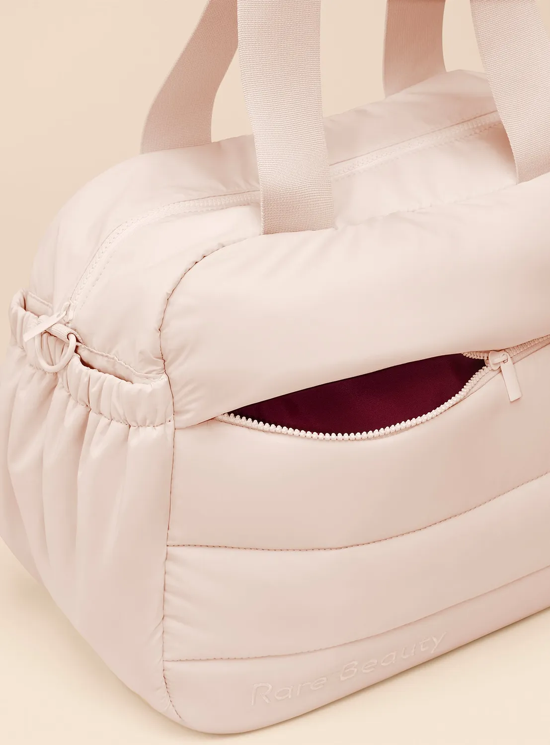 Rare Beauty Puffy Carryall Tote sac nylon rembourré