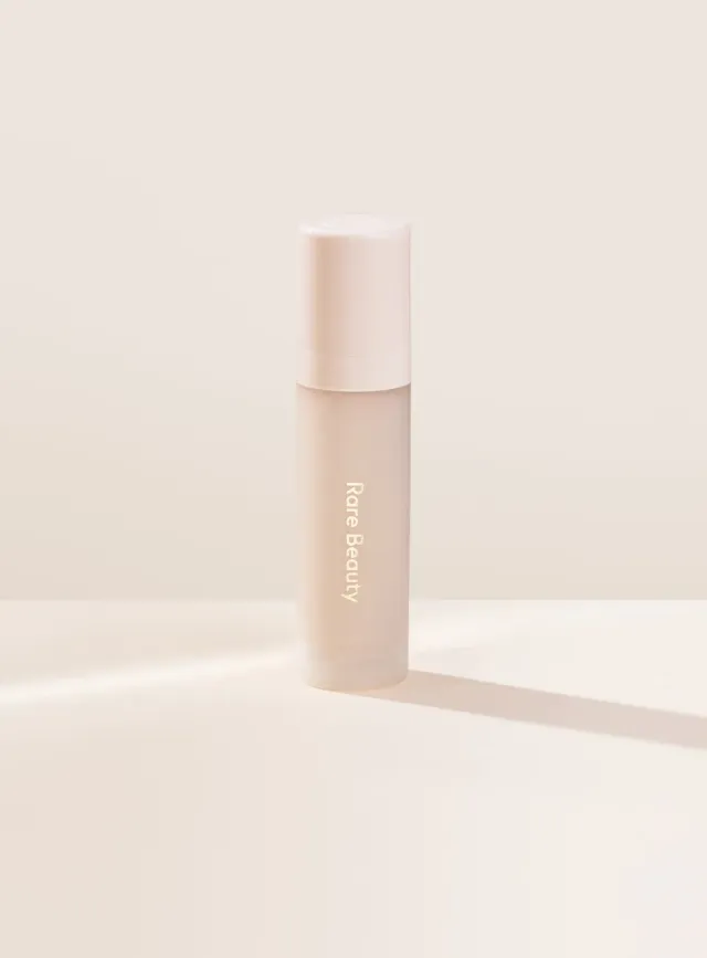 Rare Beauty Always an Optimist Illuminating Primer base éclat