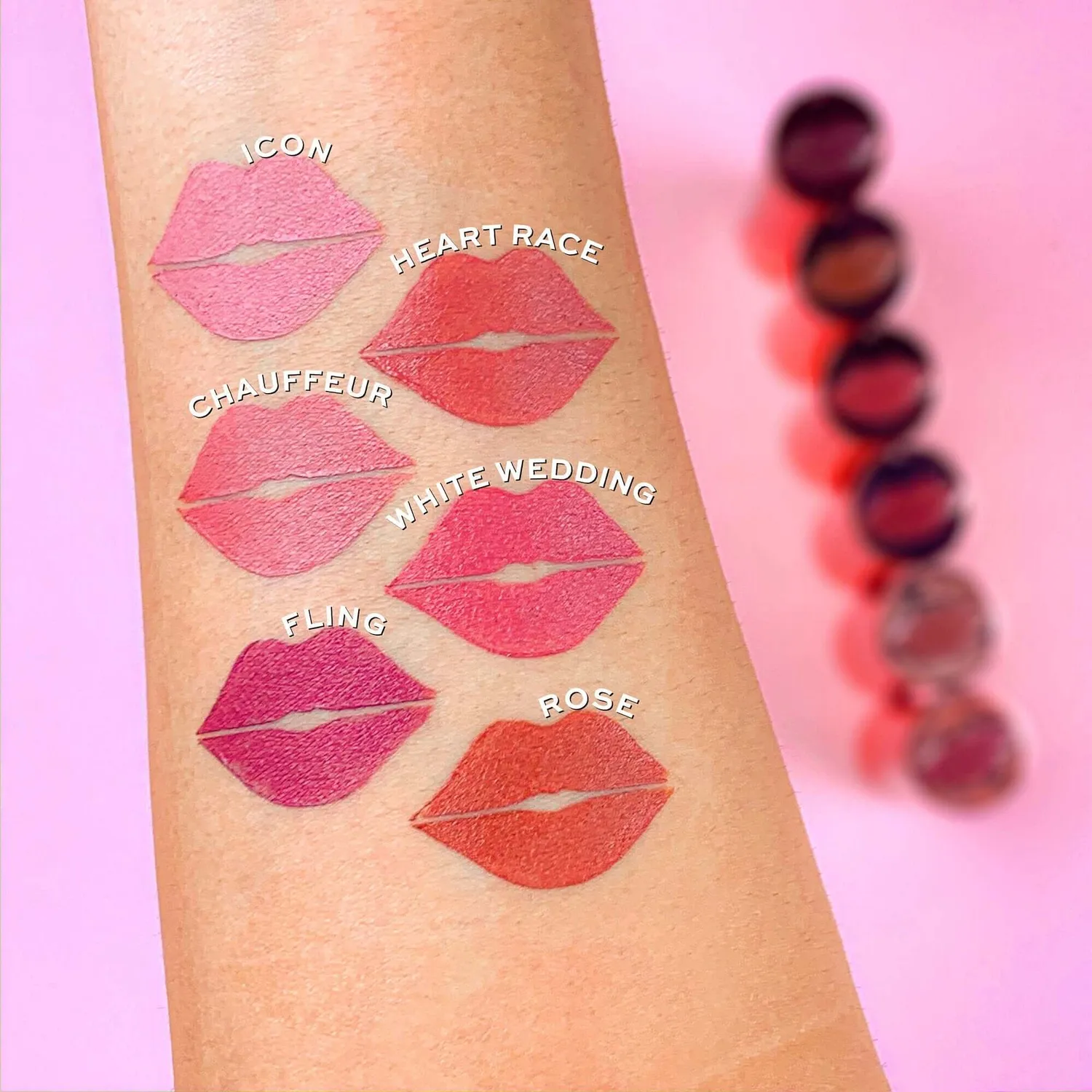 Revolution Satin Kiss rouge à lèvres satiné tenue longue