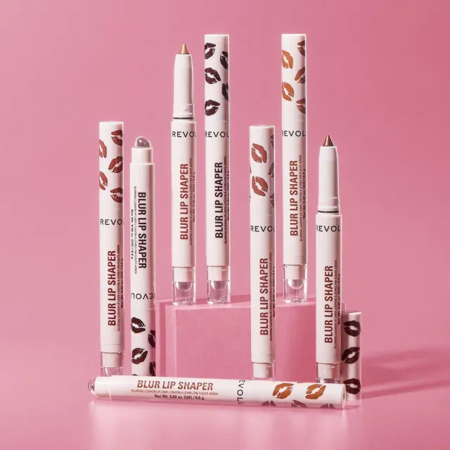 Revolution Blur Lip Shaper crayon lèvres Cocoa Crush flouté