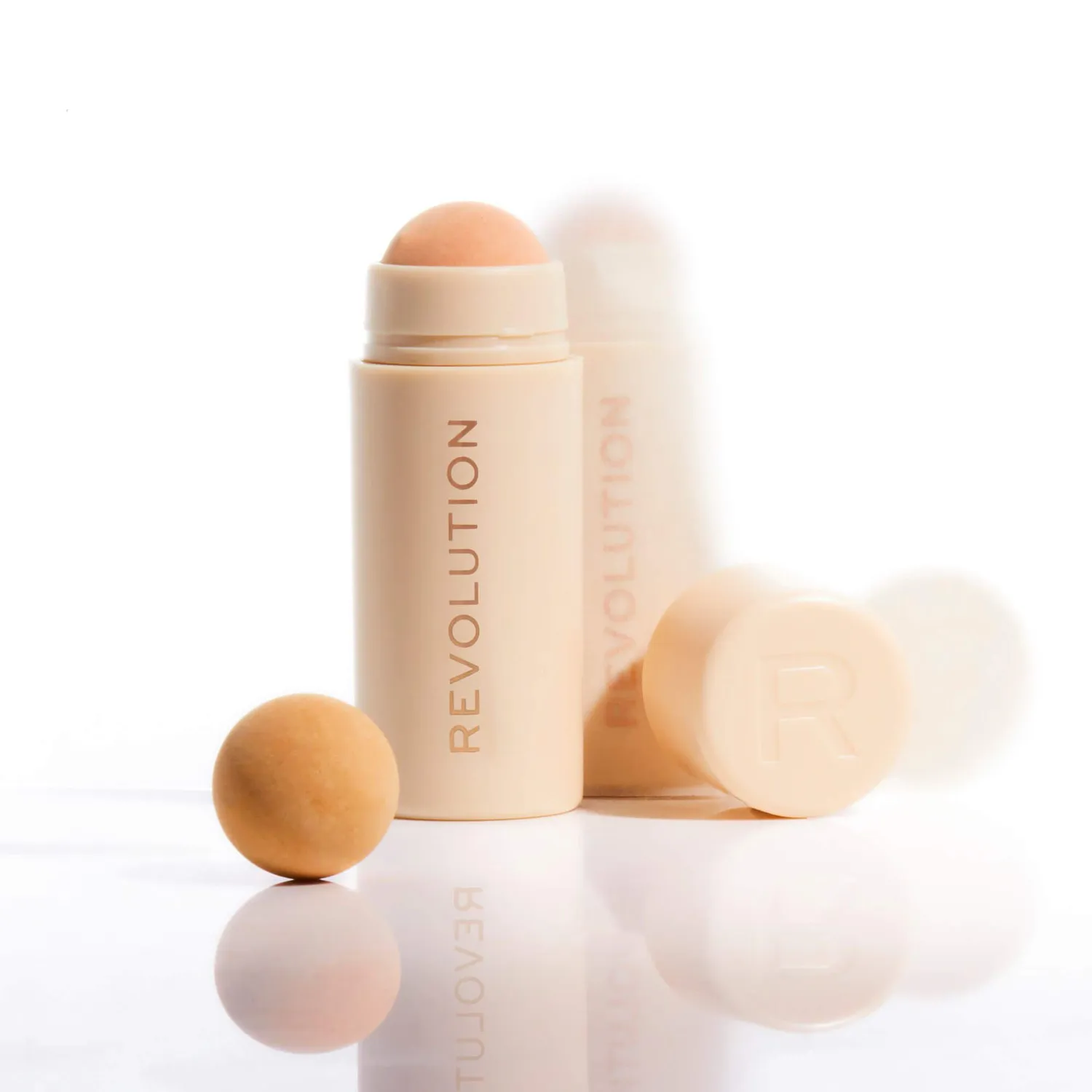 Revolution Matte Touch Up roller matifiant pierre volcanique