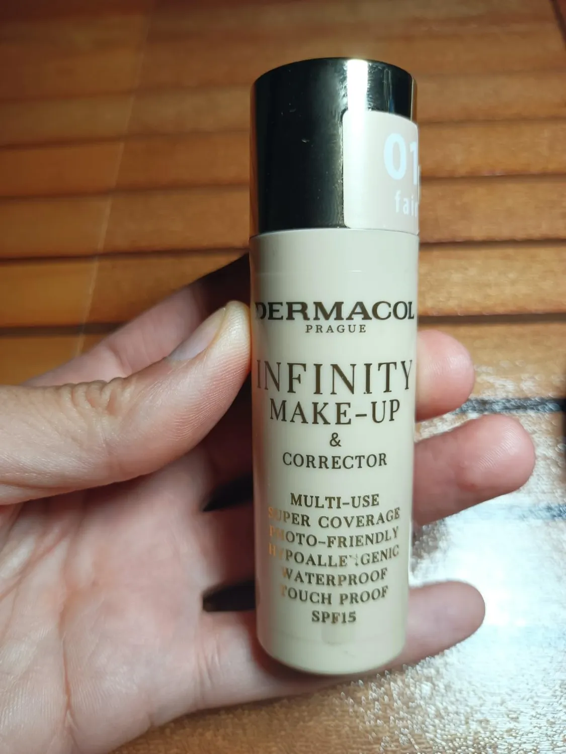 Dermacol Infinity fond de teint 2-en-1 n°01 couvrance totale