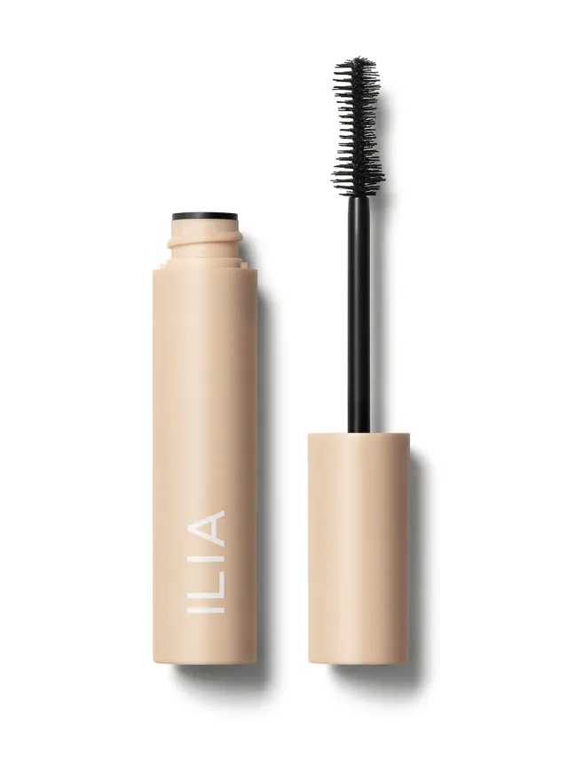 Ilia Fullest Volumizing mascara noir classique yeux sensibles