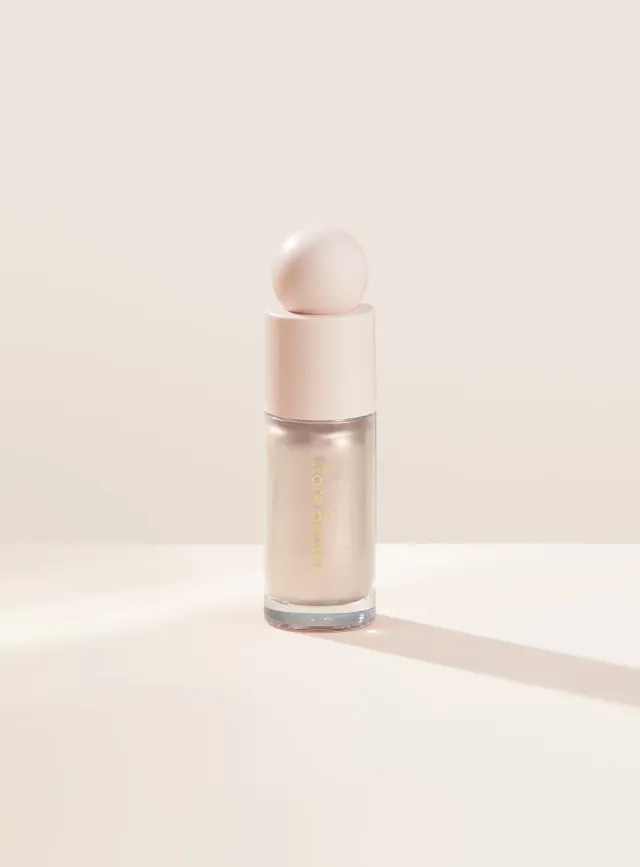 Rare Beauty Positive Light enlumineur liquide éclat