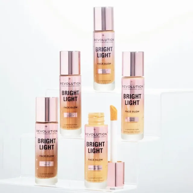 Revolution Bright Light Face Glow fluide éclat naturel