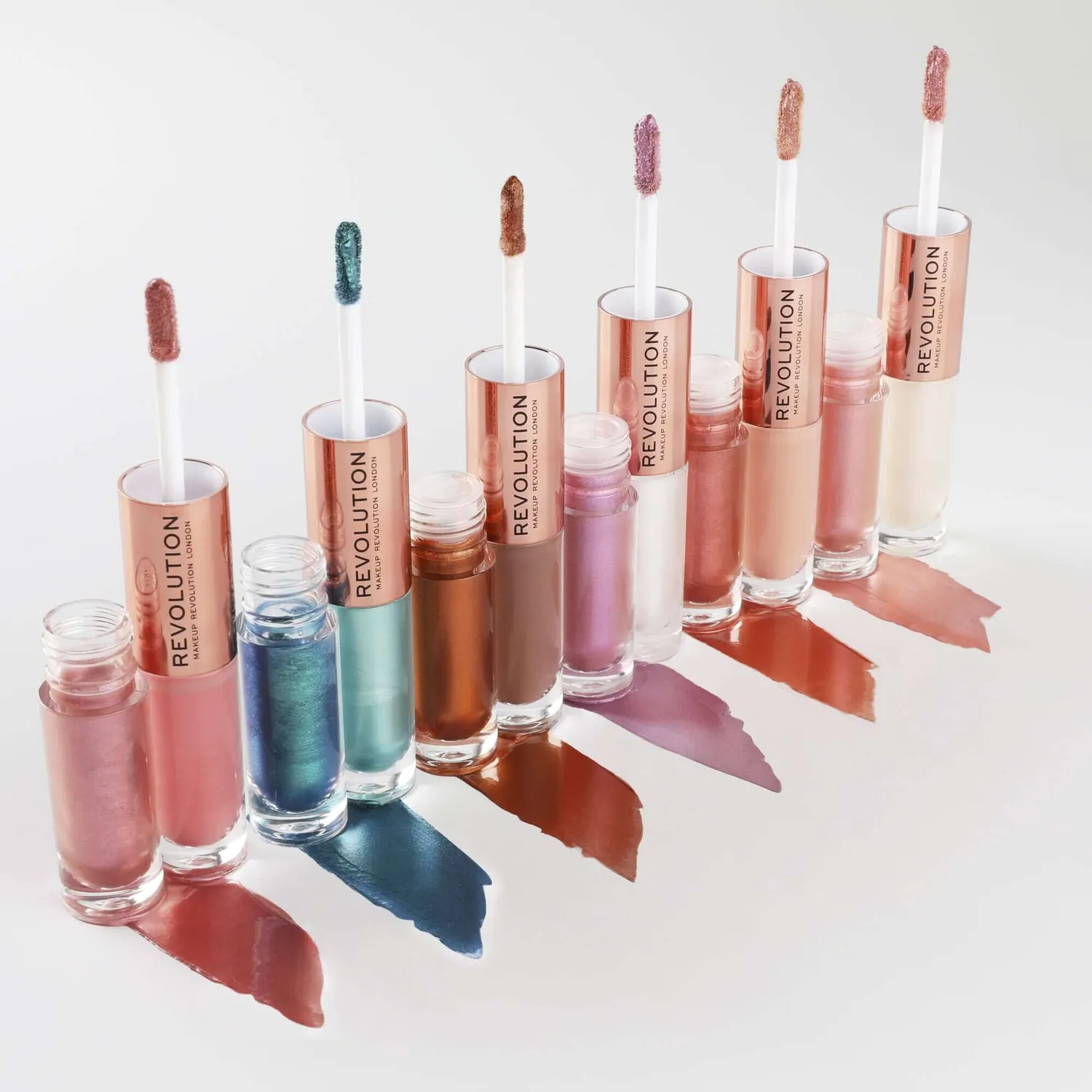 Revolution Double Up fard liquide duo mat métallique