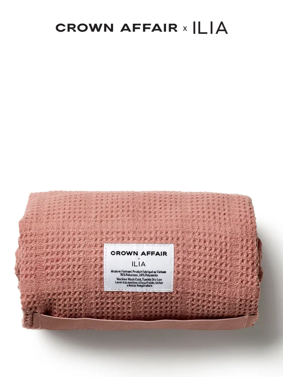 Ilia x Crown Affair The Pink Towel serviette cheveux rose