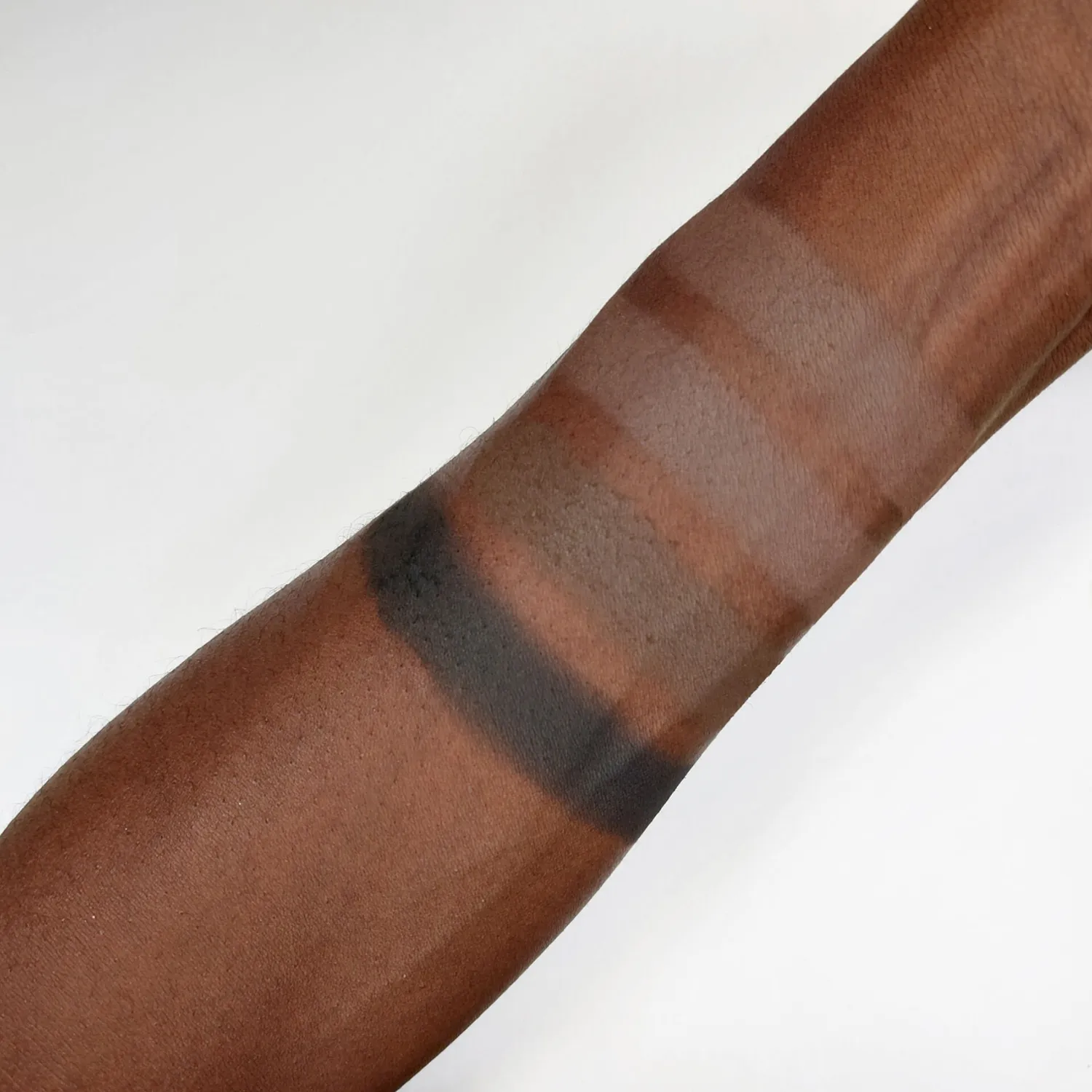 Revolution Stamp Go kit sourcils Dark Brown poudre pochoirs