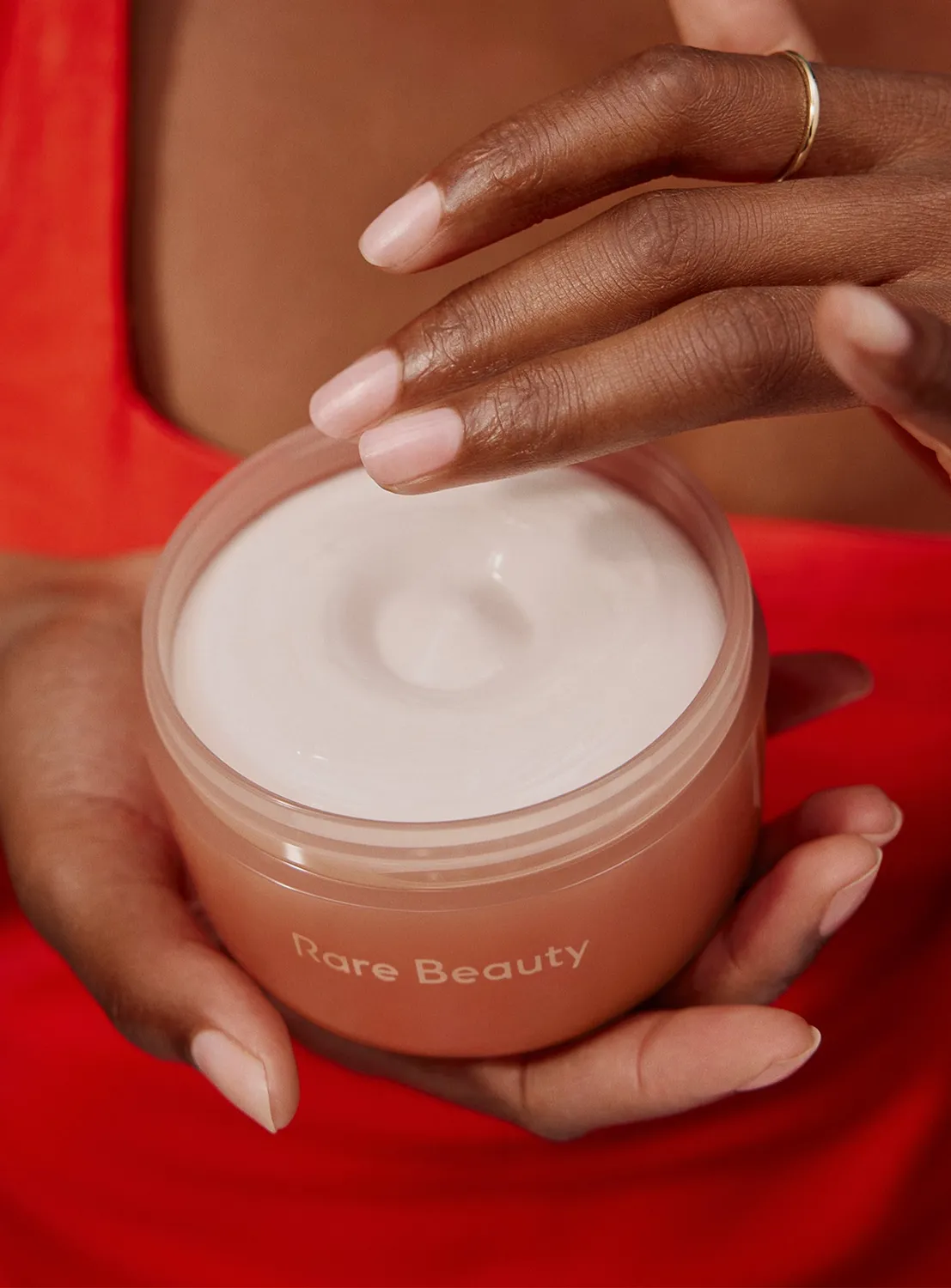 Rare Beauty Find Comfort Bouncy Body Cream crème pêche