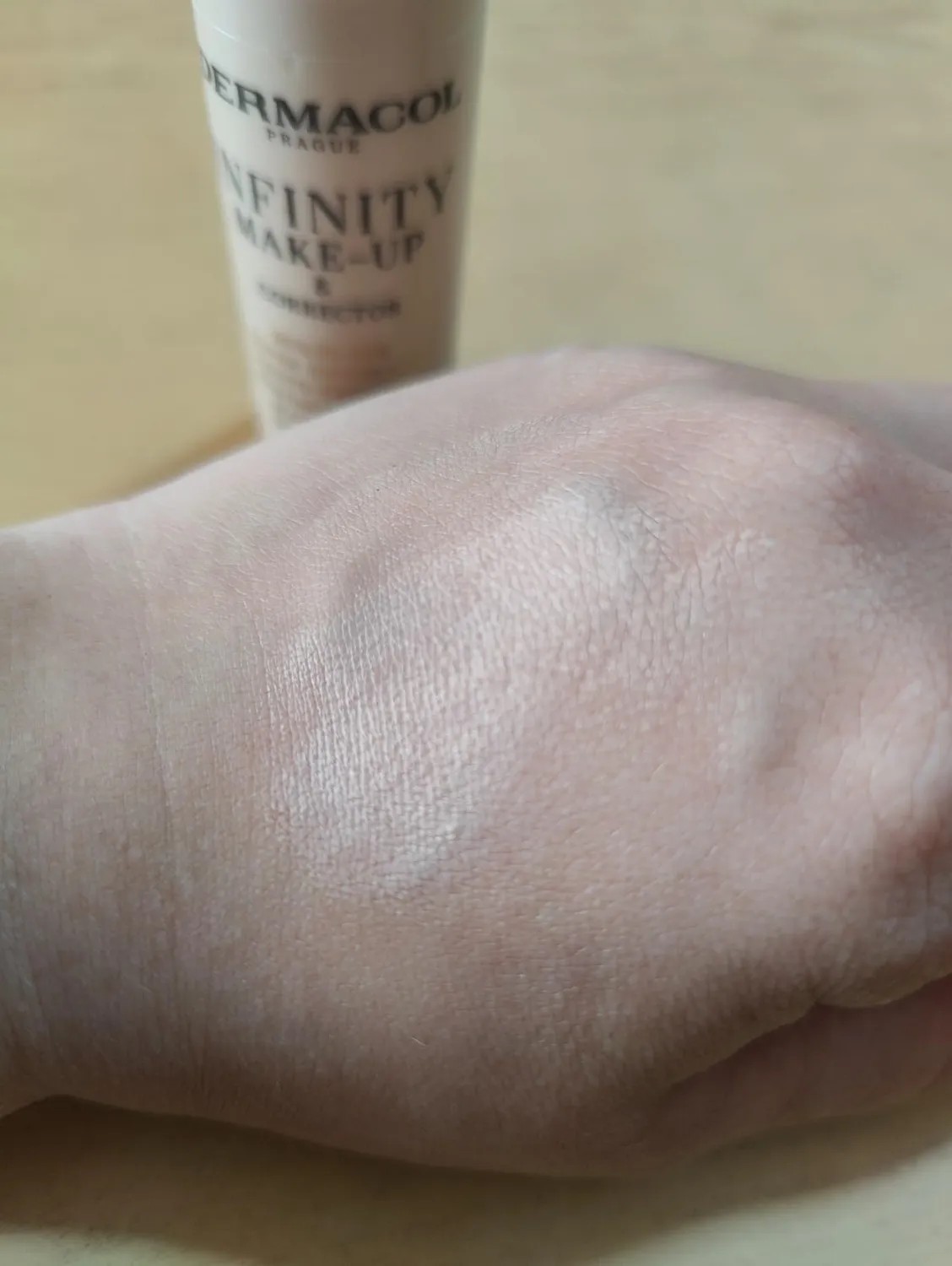 Dermacol Infinity fond de teint 2-en-1 n°01 couvrance totale