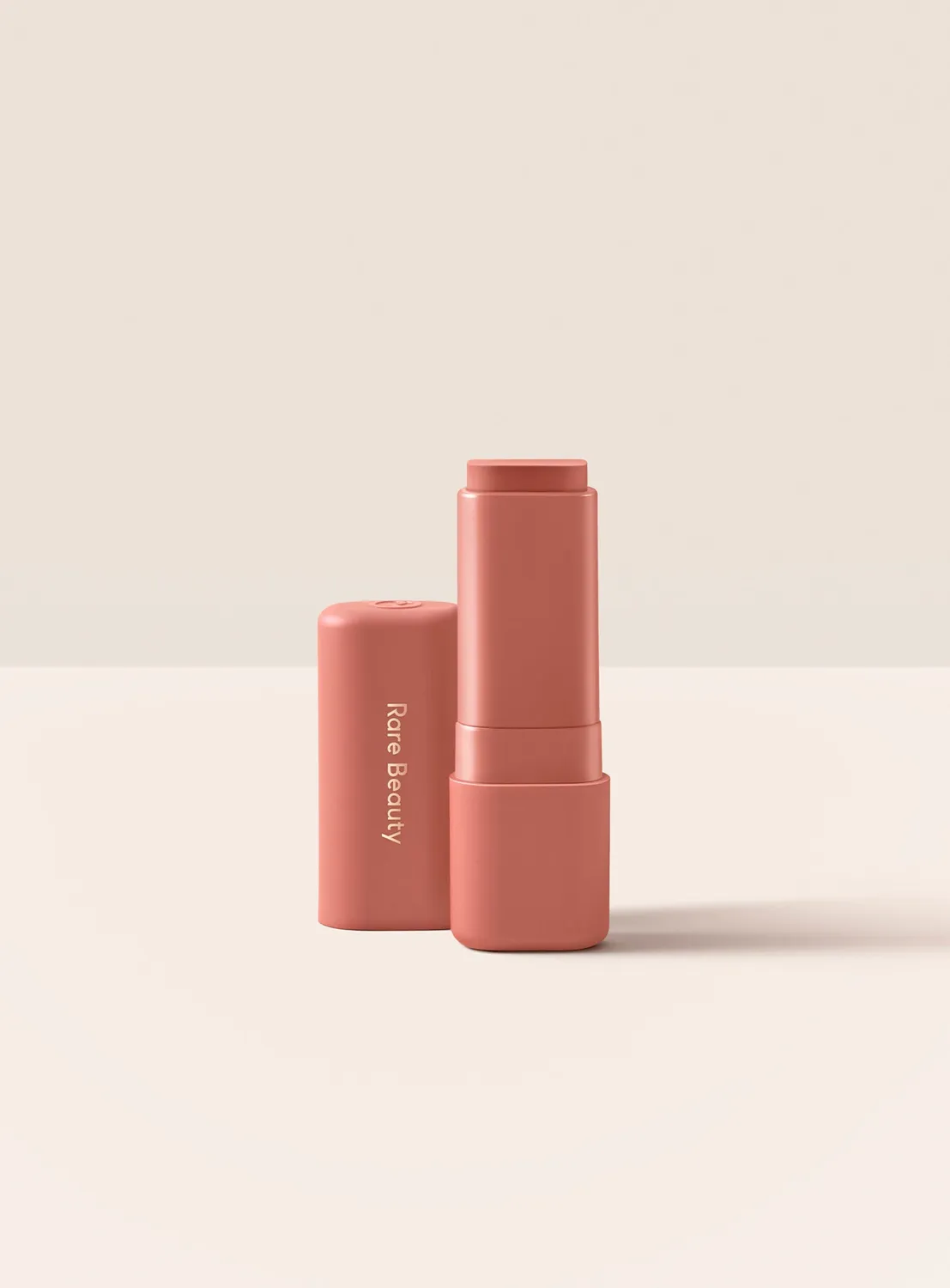 Rare Beauty Find Comfort Lip Butter beurre lèvres Easygoing hydratant