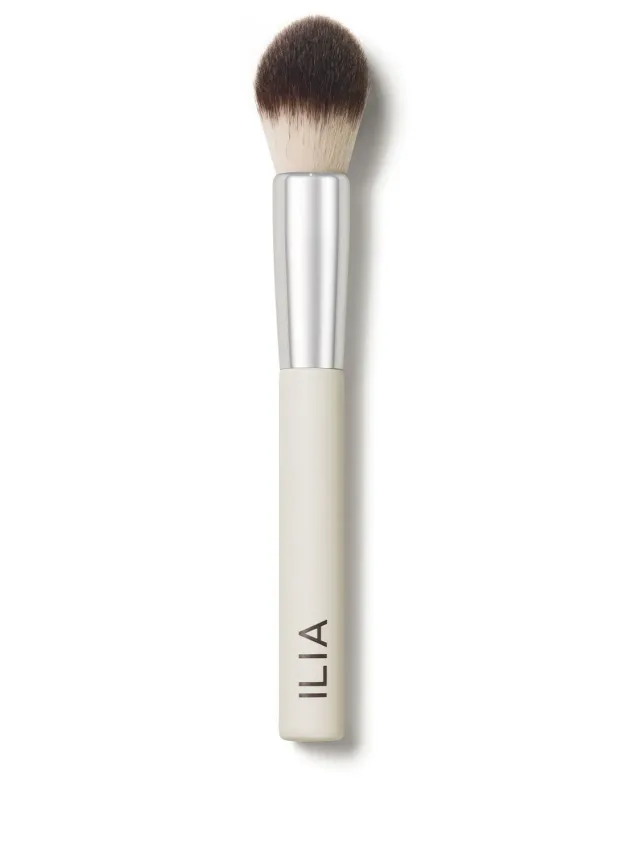 Ilia Precision Powder Brush pinceau poudre vegan