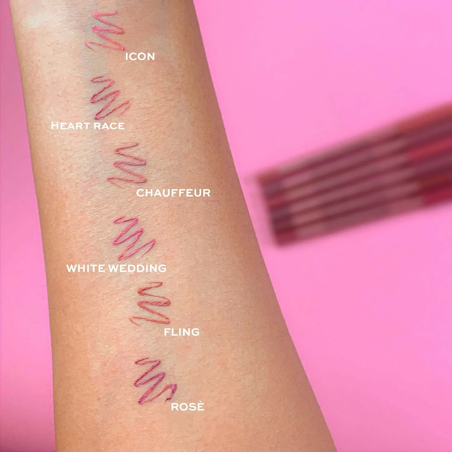 Revolution Satin Kiss crayon lèvres Cupcake rose