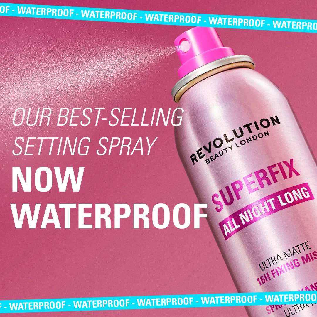 Revolution Superfix brume fixatrice Super Hold tenue mate