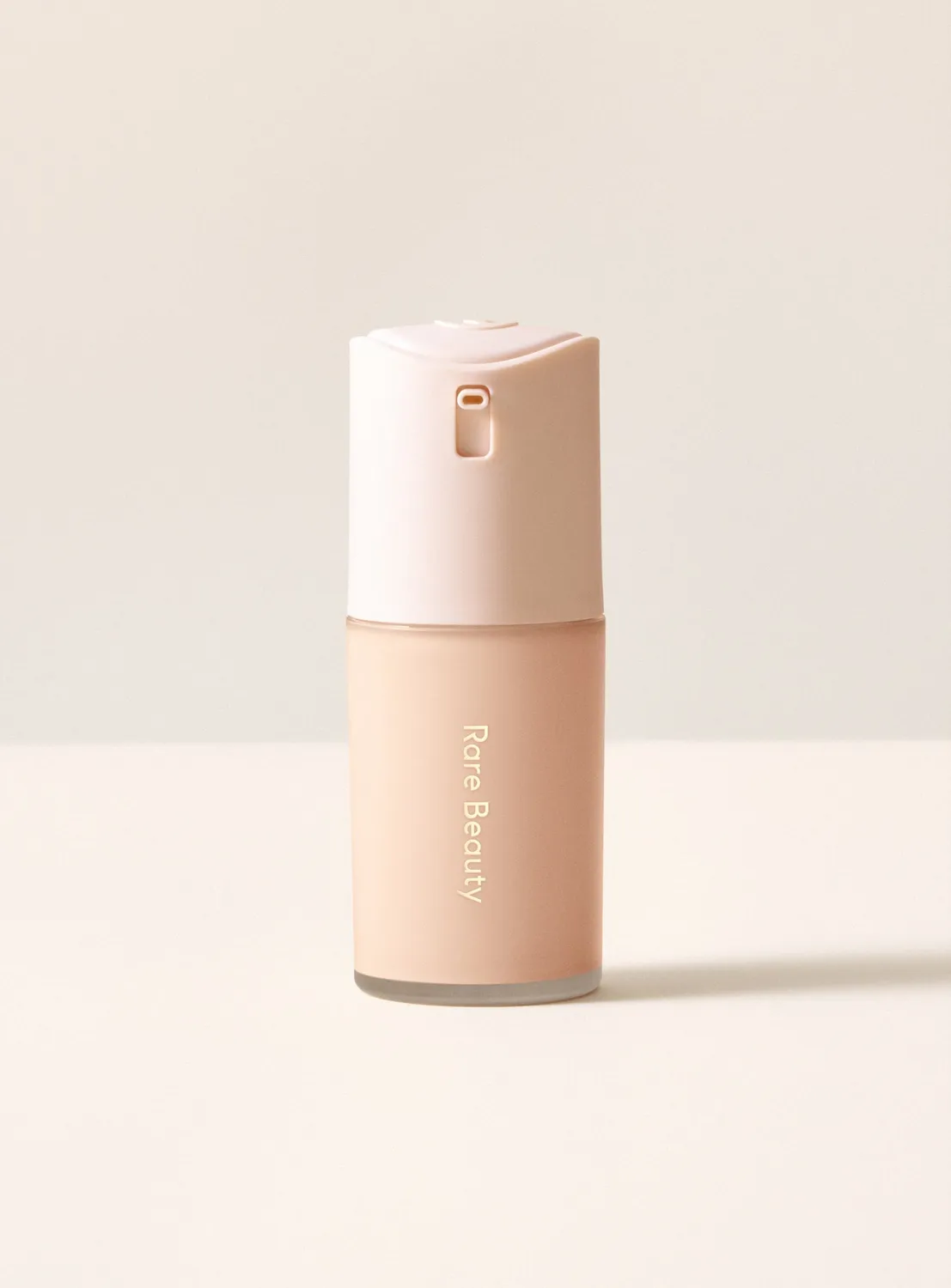 Rare Beauty True to Myself Natural Matte fond de teint couvrance moyenne