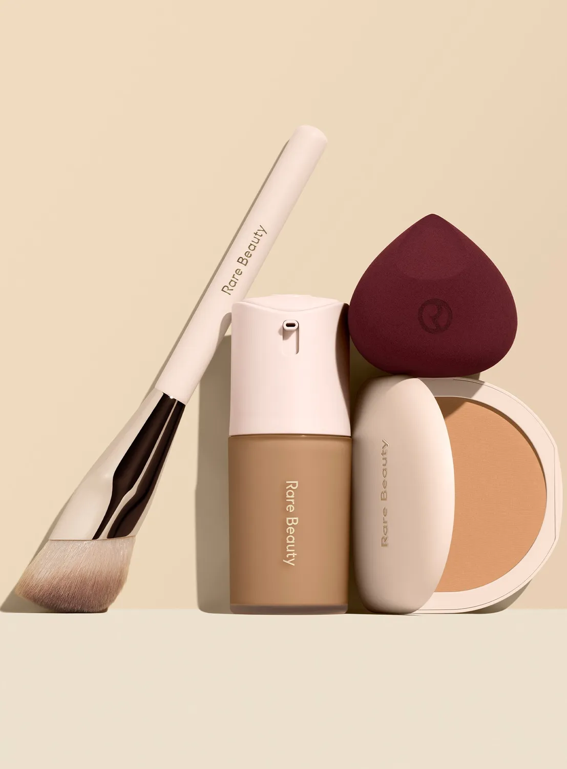 Rare Beauty Soft Touch Makeup Blending Sponge éponge teint
