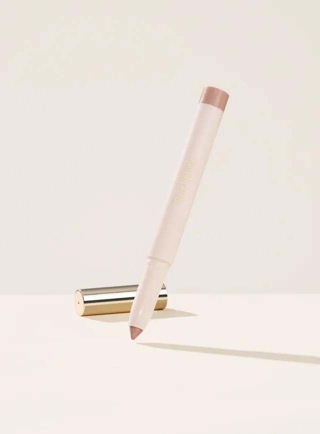 Rare Beauty All of the Above stick fard crémeux taille-crayon