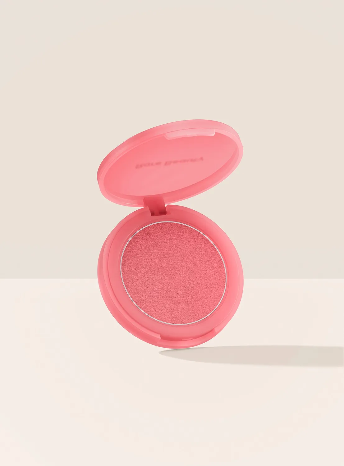 Rare Beauty Soft Pinch blush mat effet flouté coussin