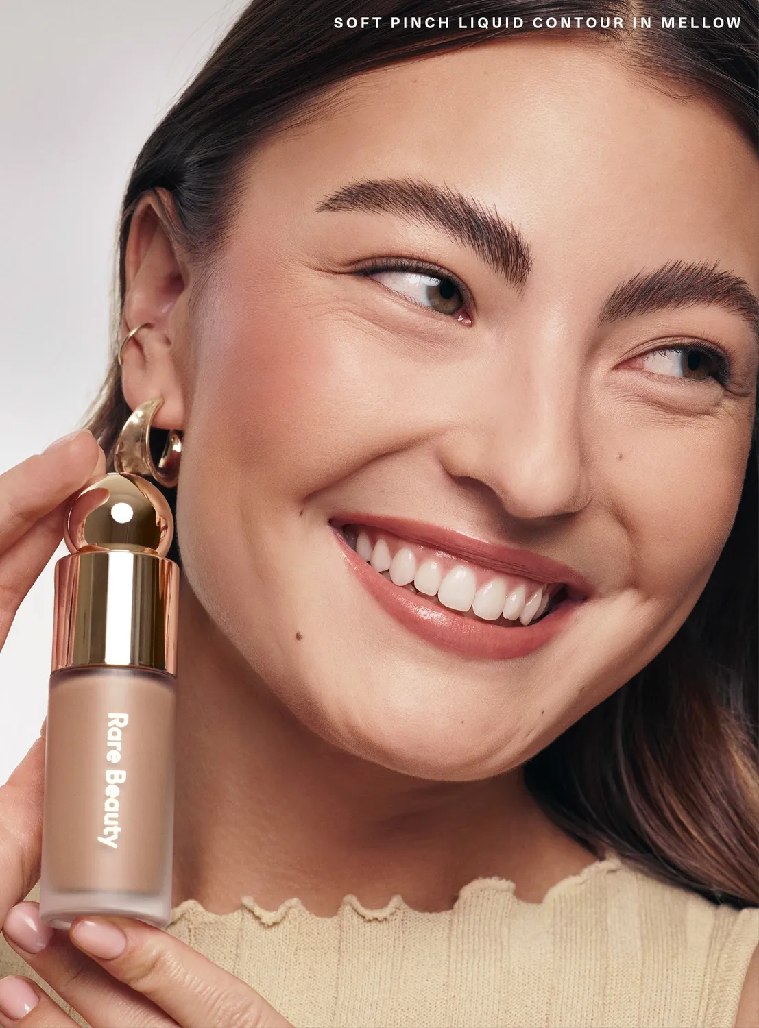Rare Beauty Soft Pinch contour liquide fini naturel