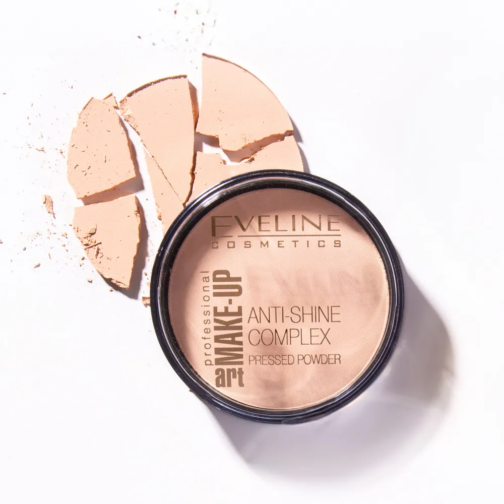 Eveline Art Professional poudre minérale matifiante soie