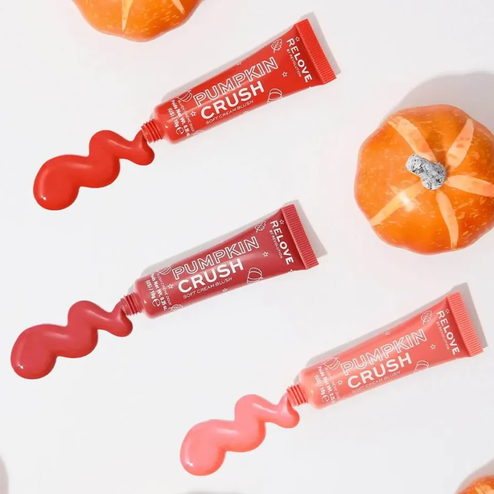 Revolution Relove Pumpkin Crush blush crème Extra Hot Orange satiné