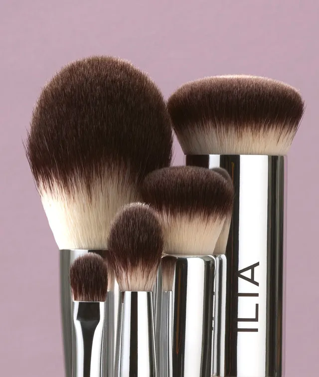 Ilia Finishing Powder Brush pinceau poudre poils vegan