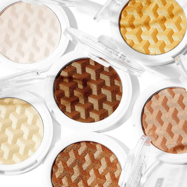 Revolution Relove Super Highlighter enlumineur poudre éclat intense