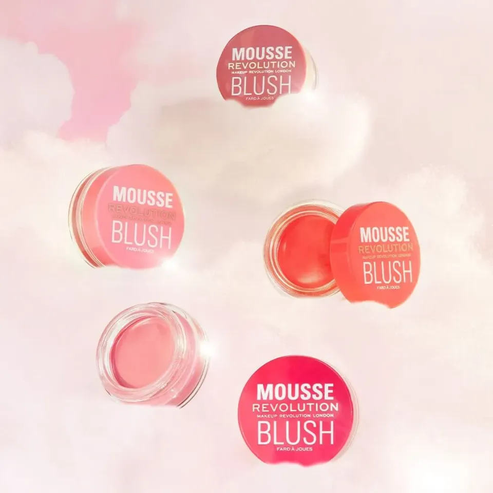 Revolution Mousse Blusher blush Squeeze Me rose clair poudre