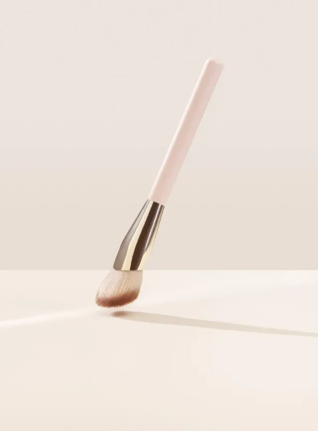 Rare Beauty Soft Pinch pinceau blush liquide crème