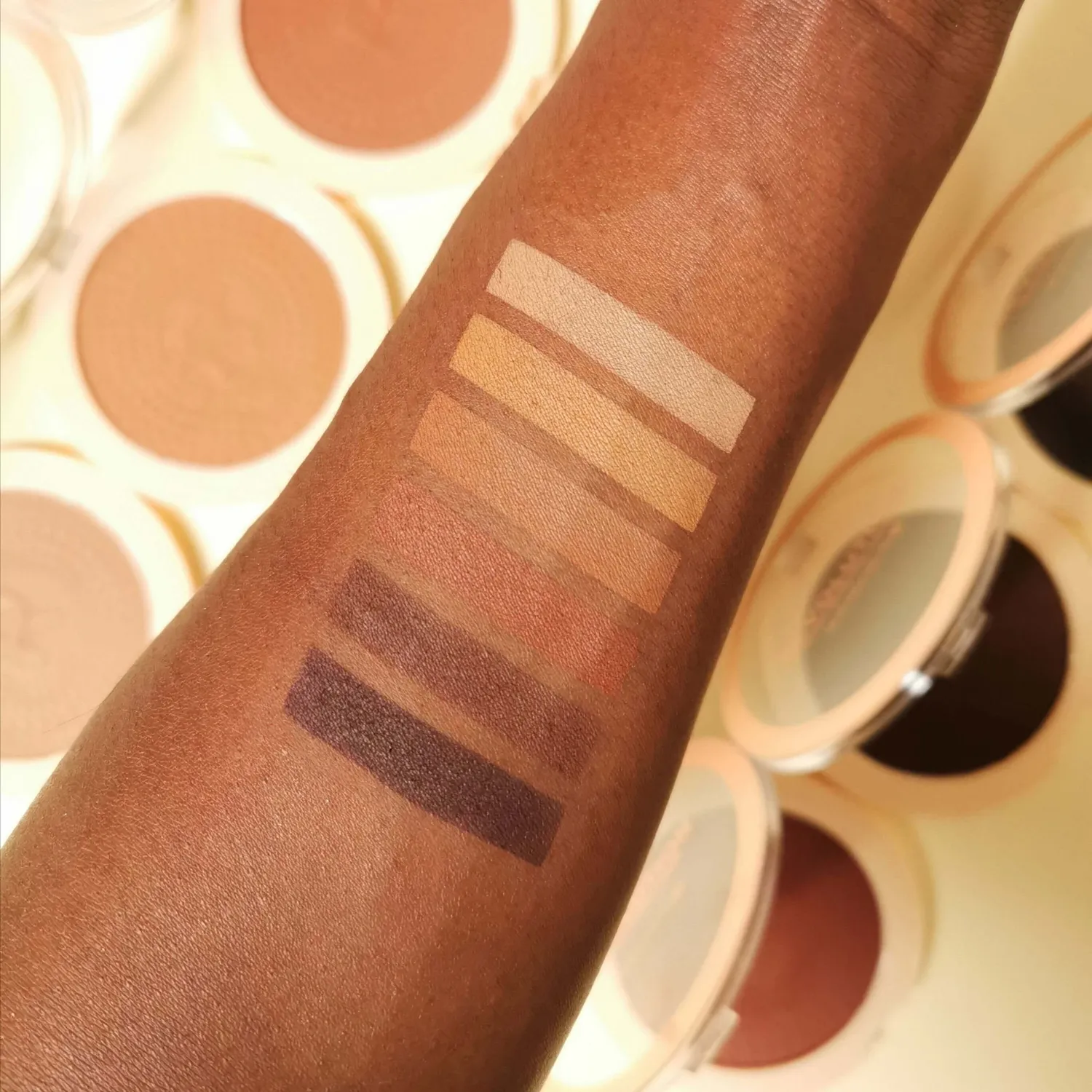 Revolution Mega Bronzer poudre bronzante mate 02 Warm
