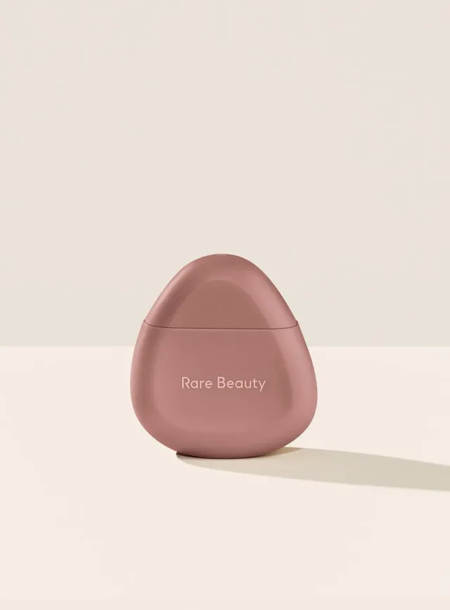 Rare Beauty Find Comfort crème mains hydratante 16h légère