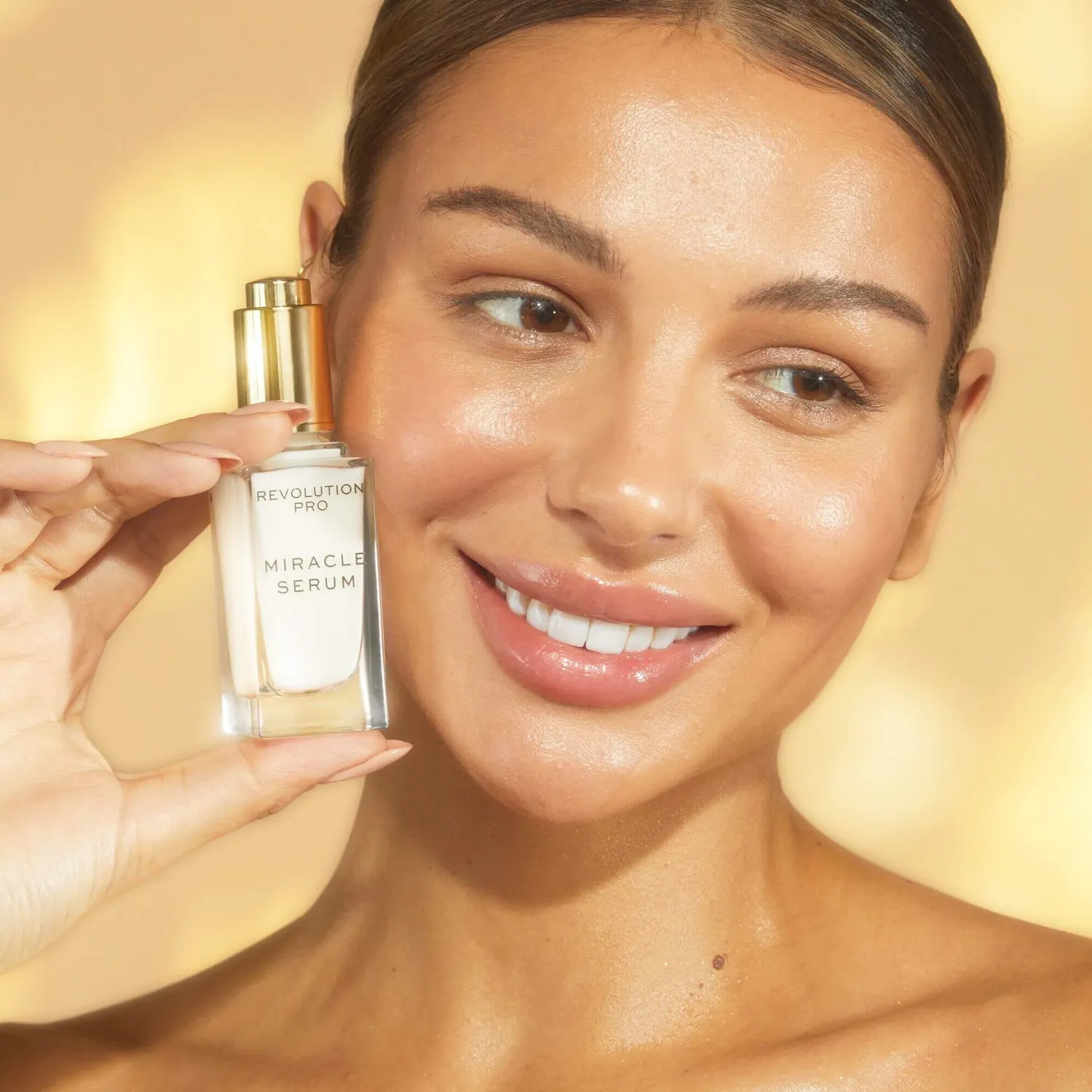 Revolution Pro Miracle sérum visage vitamine C éclat rose